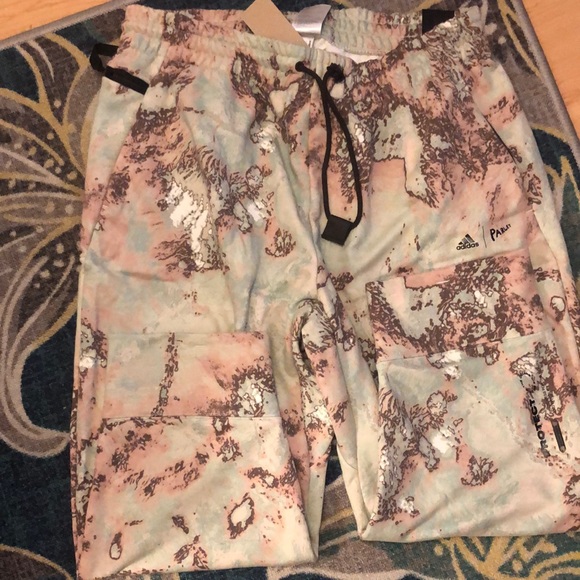 Adidas Parley sweat pants s different kind of pant - Picture 1 of 11